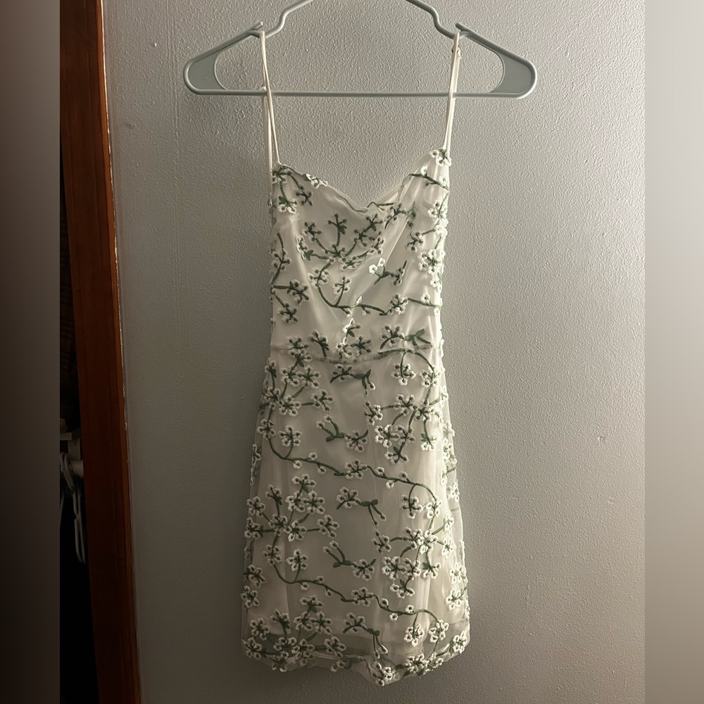 Lucy In The Sky Starstruck Embroidered Floral Dress in White